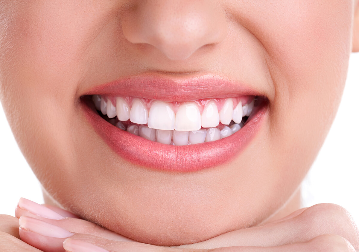 Cosmetic Teeth Whitening for a Brilliant White Smile in Oakville, ON Area
